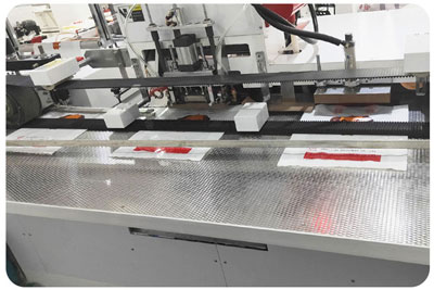 cw-500zd-fully-automatic-bottom-seal-soft-loop-handle-bag-making-machine-6
